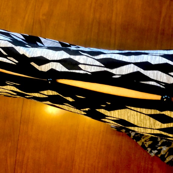 AGB blouse - Picture 3 of 6